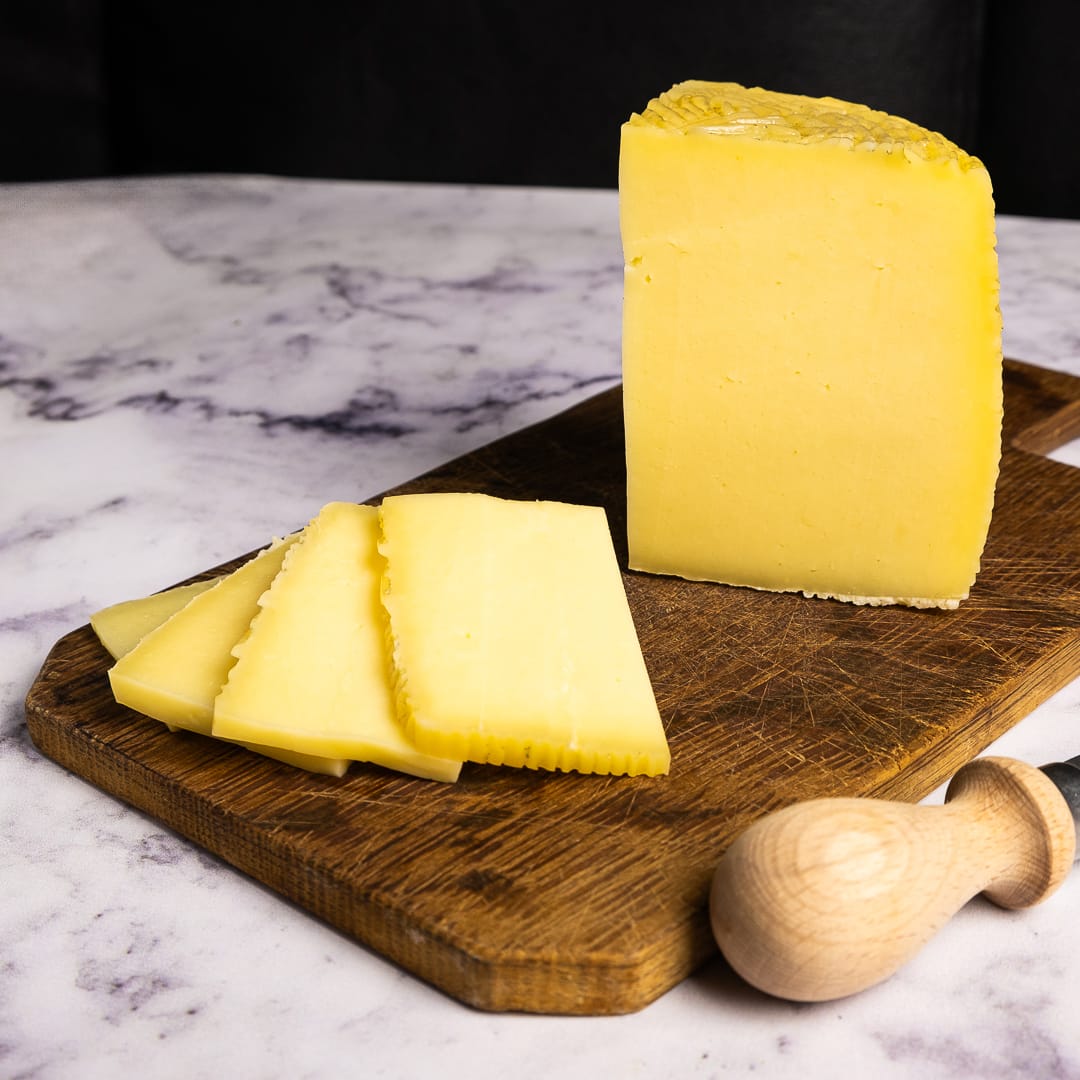 Formaggio Vaccino al Peperoncino Dolce - immagine 2